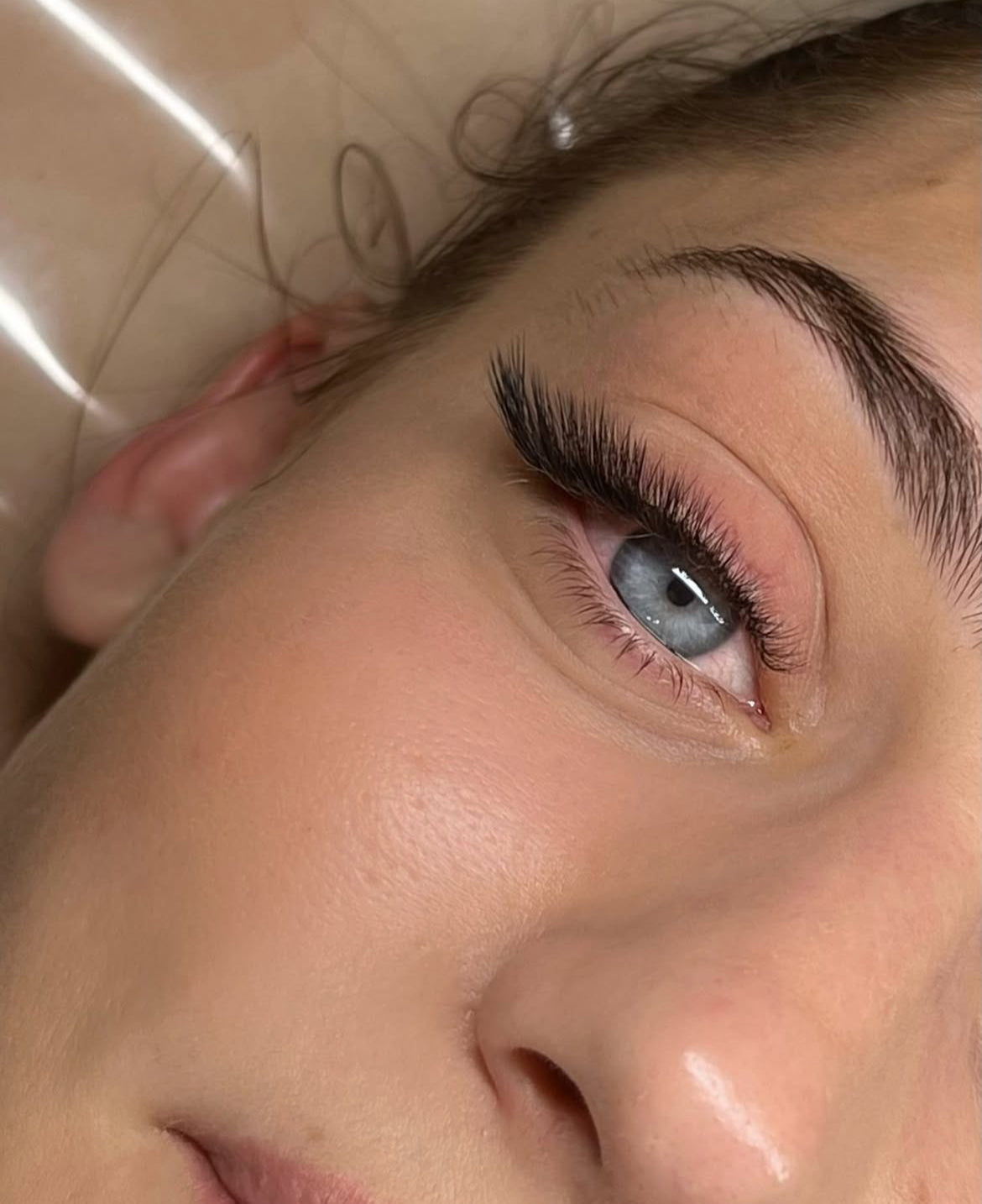 Online-Schulung mit Starter Set für Wimpernverlängerung 1zu1