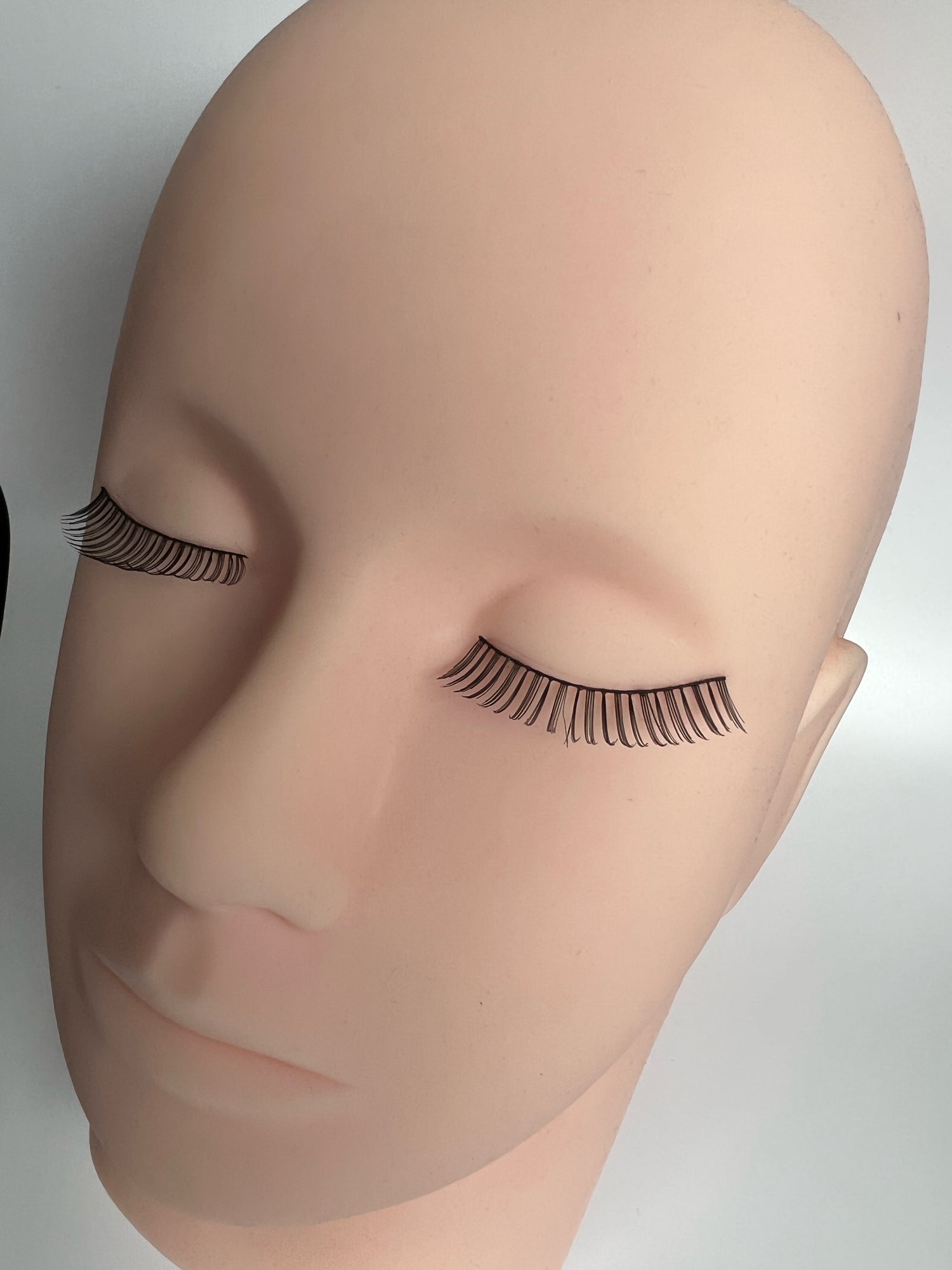 Übungskopf Wimpern